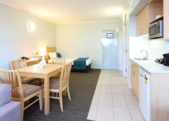 Manly Marina Cove Motel